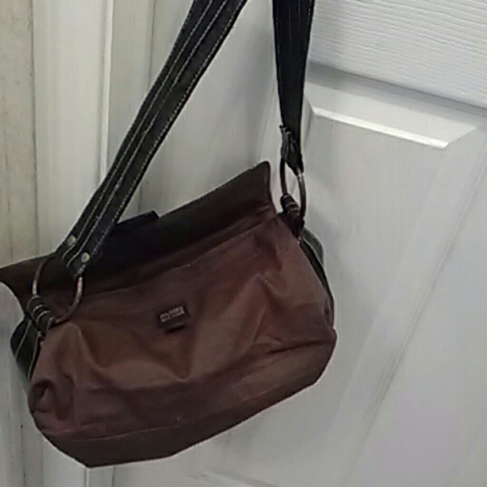 Wilson's Leather Shoulder/Tote Bag - Picture 5 of 8
